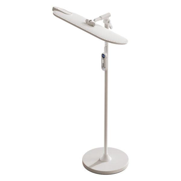 K33 Floor Standing Beauty Fill Light